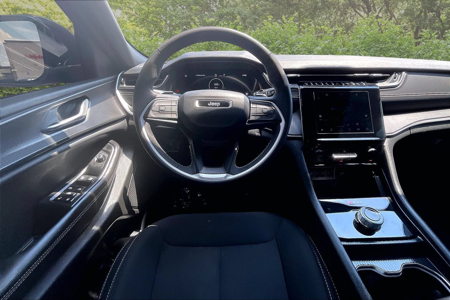 2024 Jeep Grand Cherokee Laredo