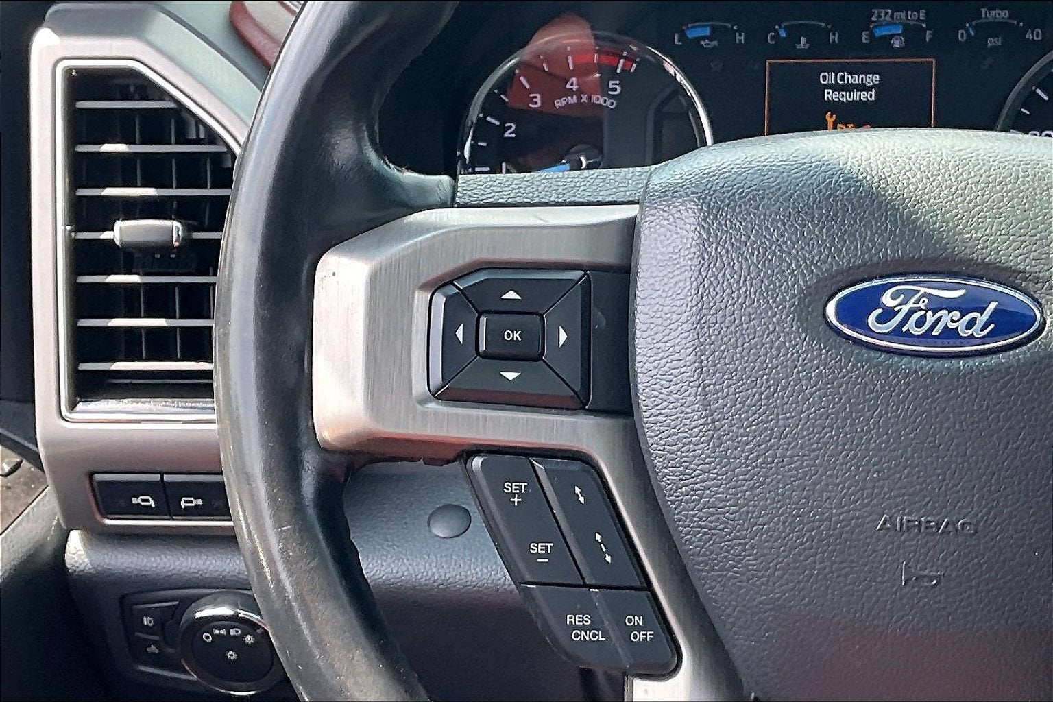 2022 Ford Super Duty F-250 SRW Platinum