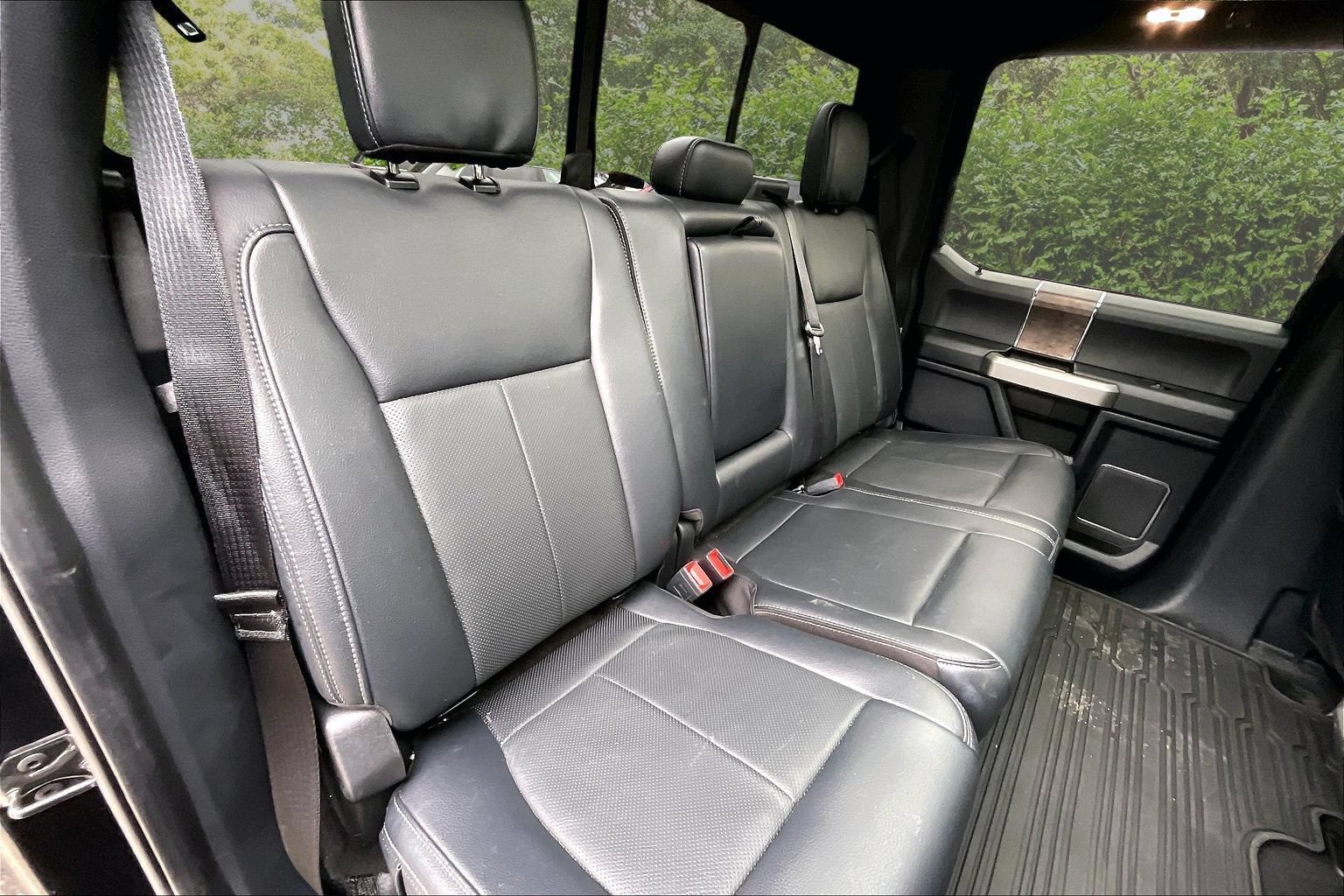 2022 Ford Super Duty F-250 SRW LARIAT