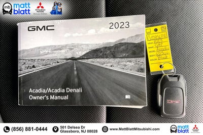 2023 GMC Acadia SLT