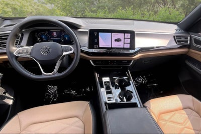 2024 Volkswagen Atlas Cross Sport 2.0T SE w/Technology