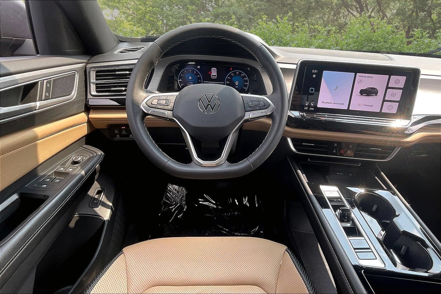 2024 Volkswagen Atlas Cross Sport 2.0T SE w/Technology