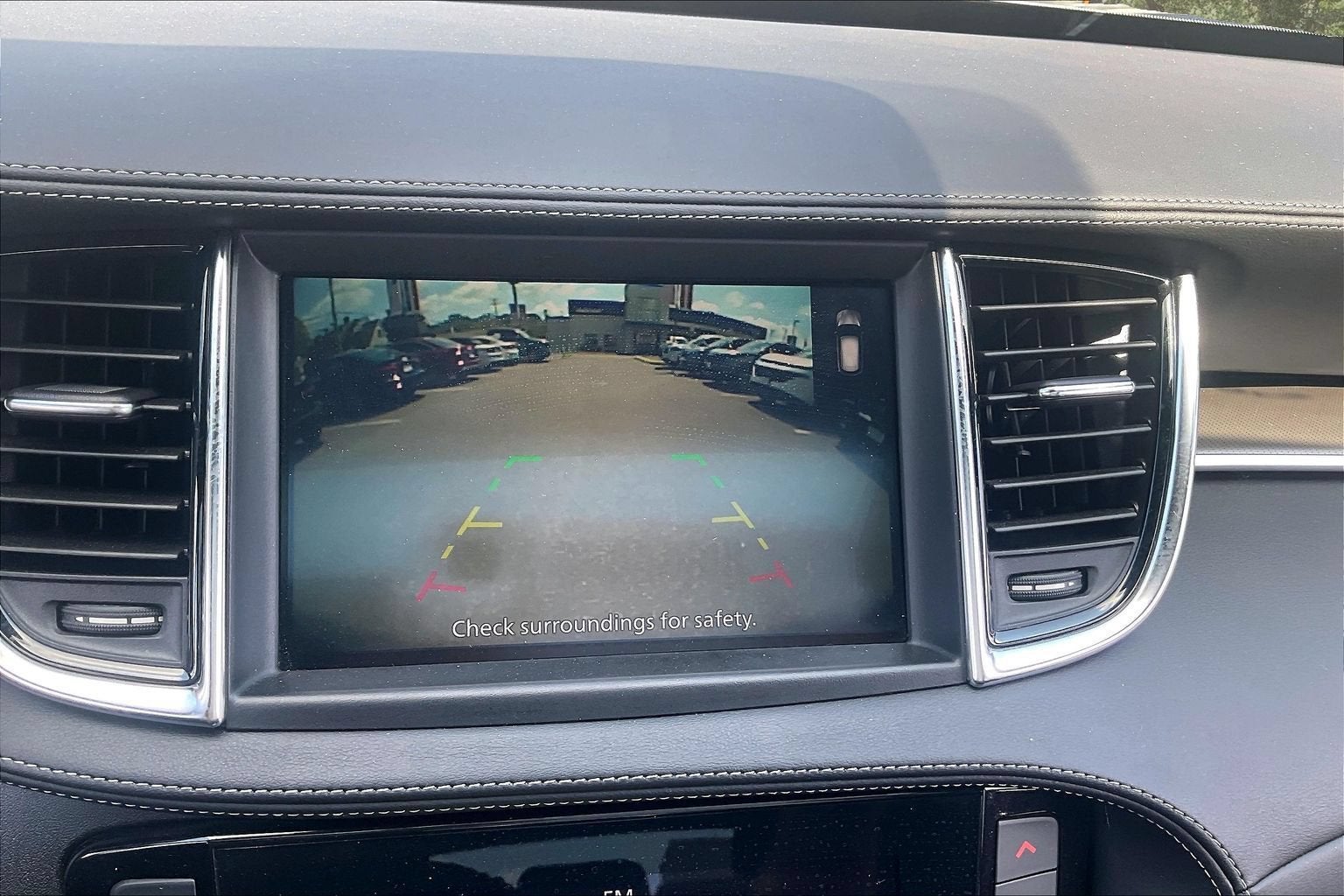2023 INFINITI QX55 LUXE