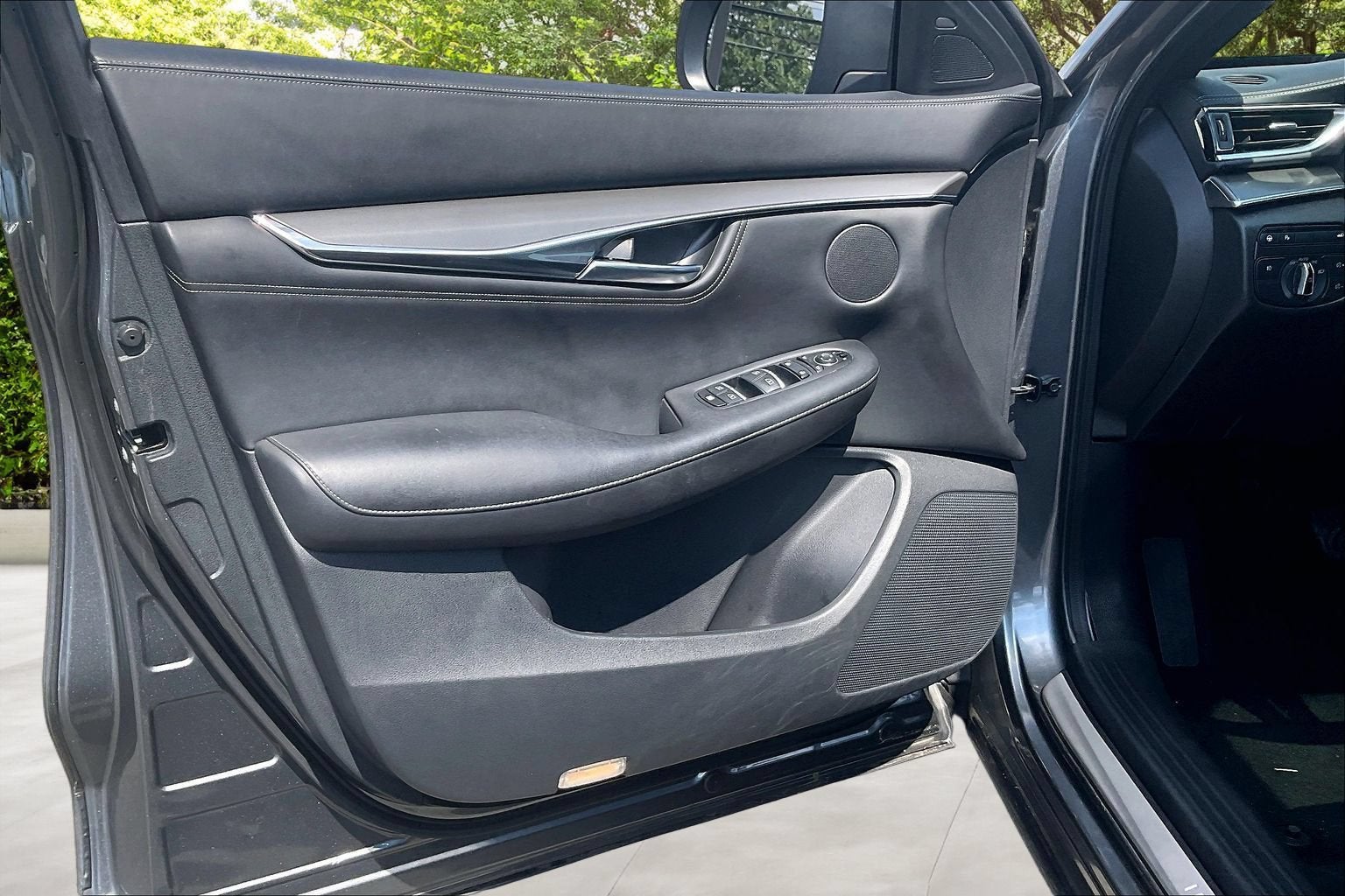 2023 INFINITI QX55 LUXE