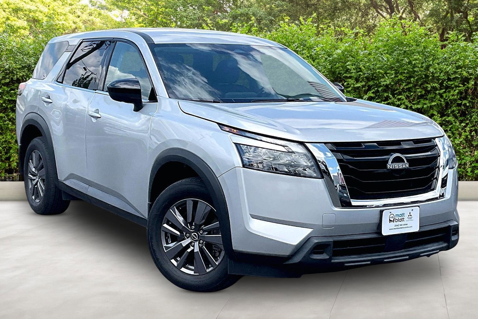 2023 Nissan Pathfinder S