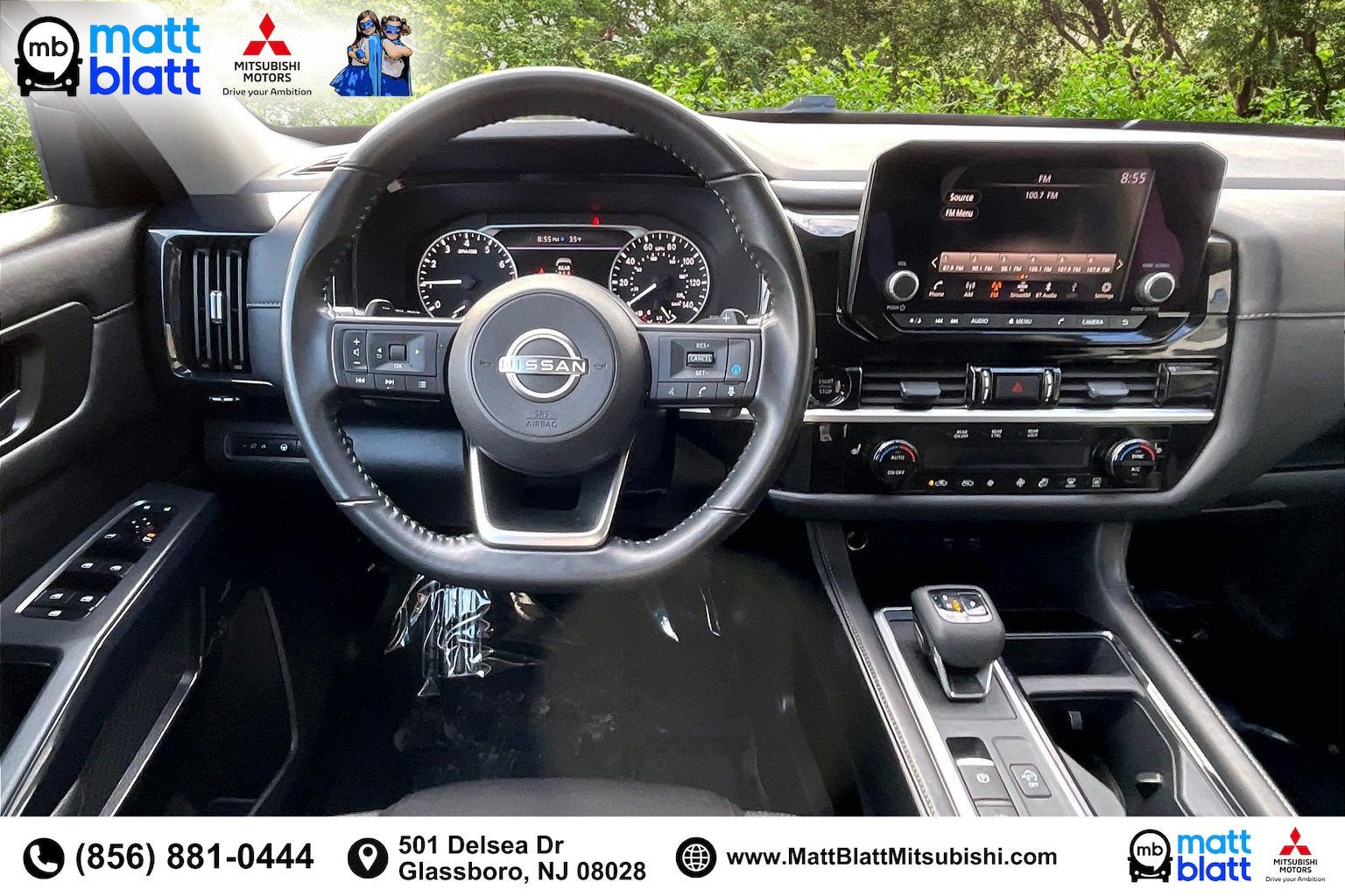 2025 Nissan Pathfinder SV