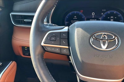 2024 Toyota Highlander Platinum