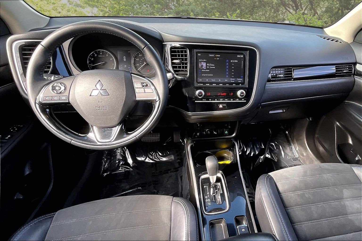 2020 Mitsubishi Outlander SE