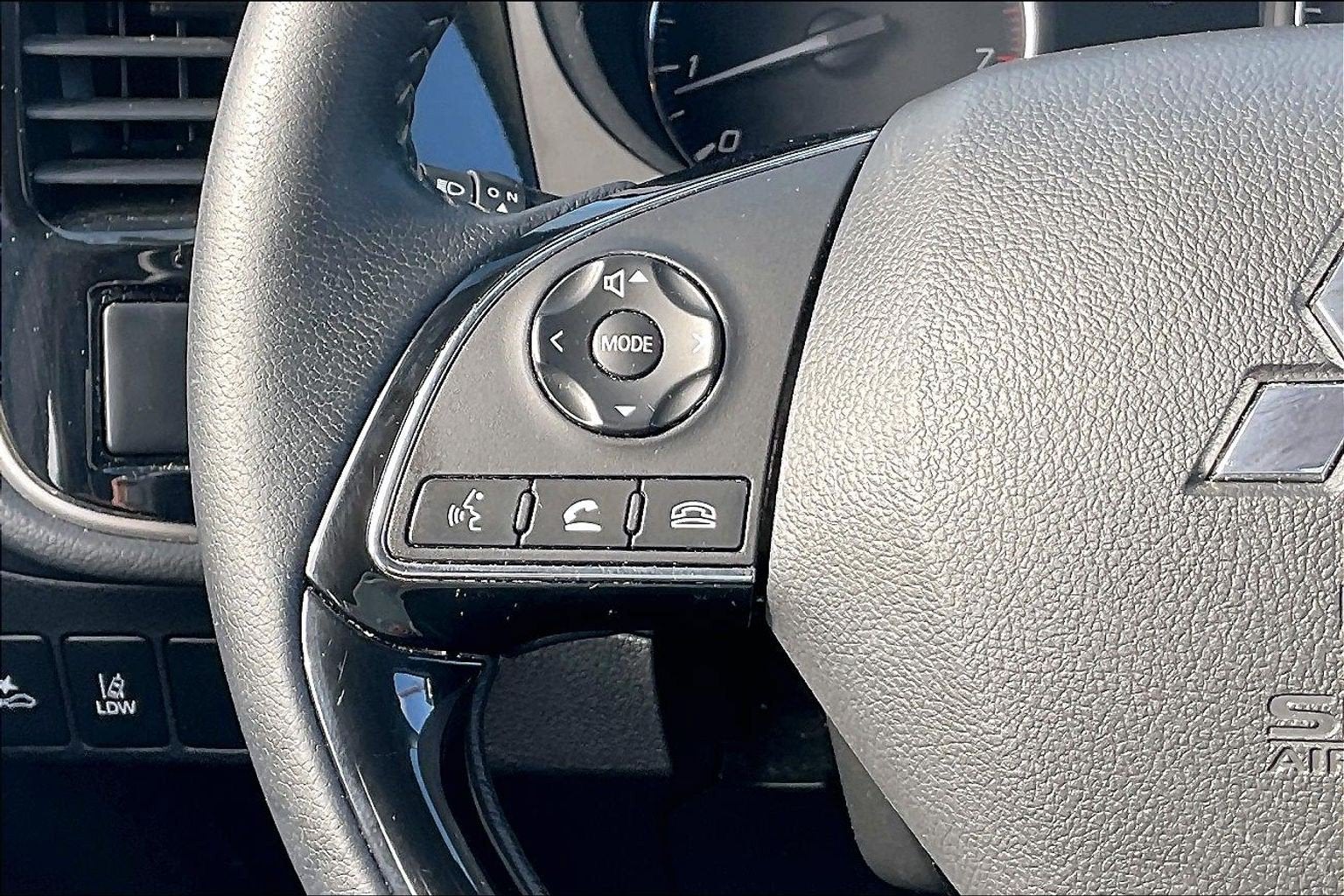 2020 Mitsubishi Outlander SE
