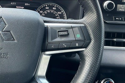 2022 Mitsubishi Outlander SE