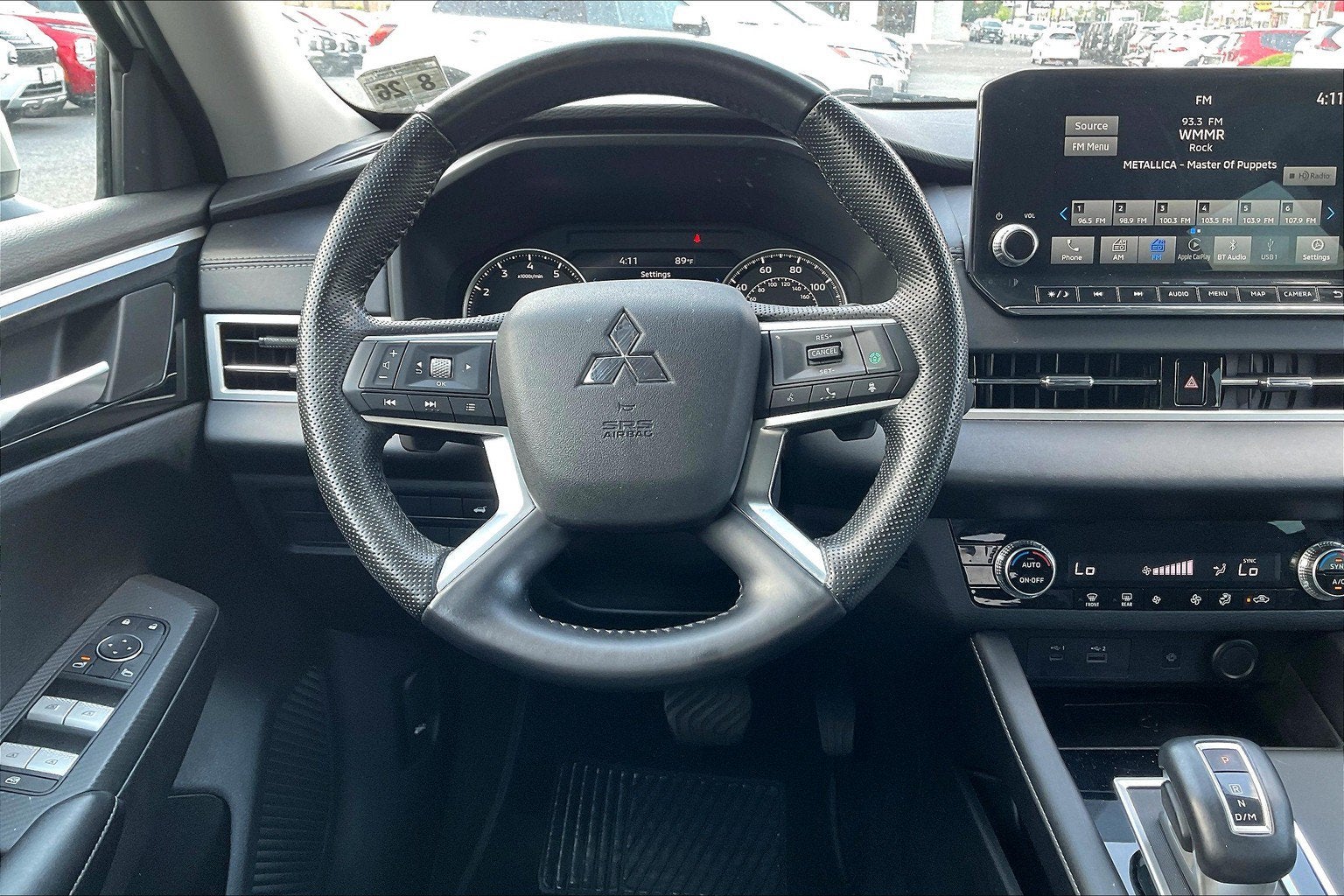 2022 Mitsubishi Outlander SE