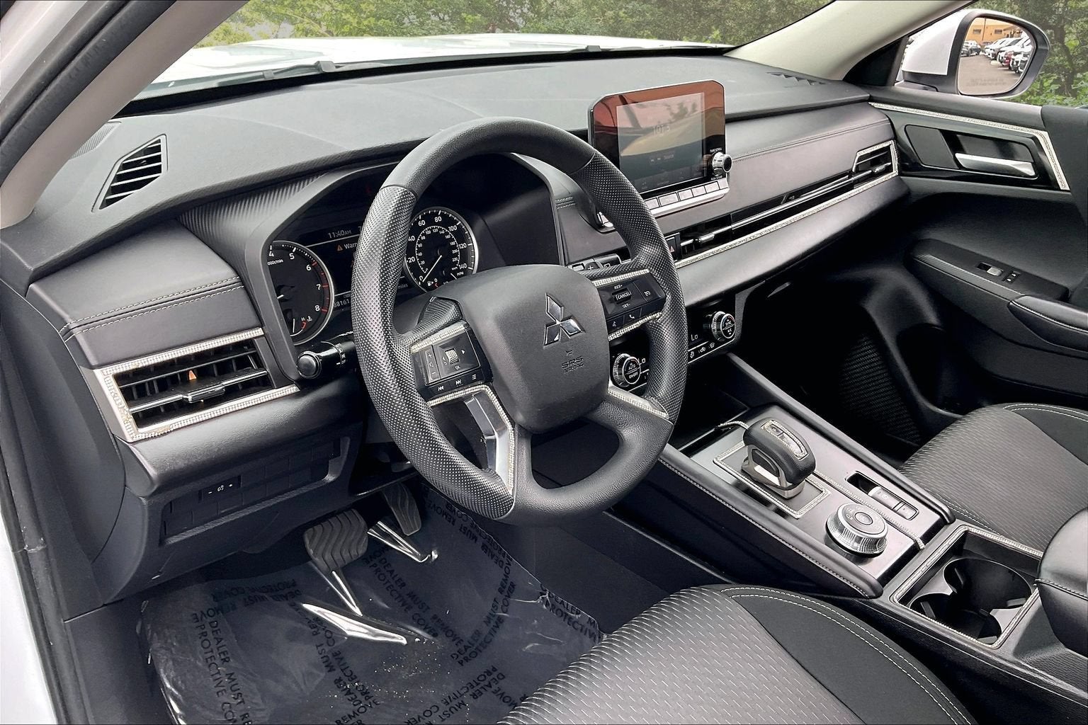 2023 Mitsubishi Outlander ES