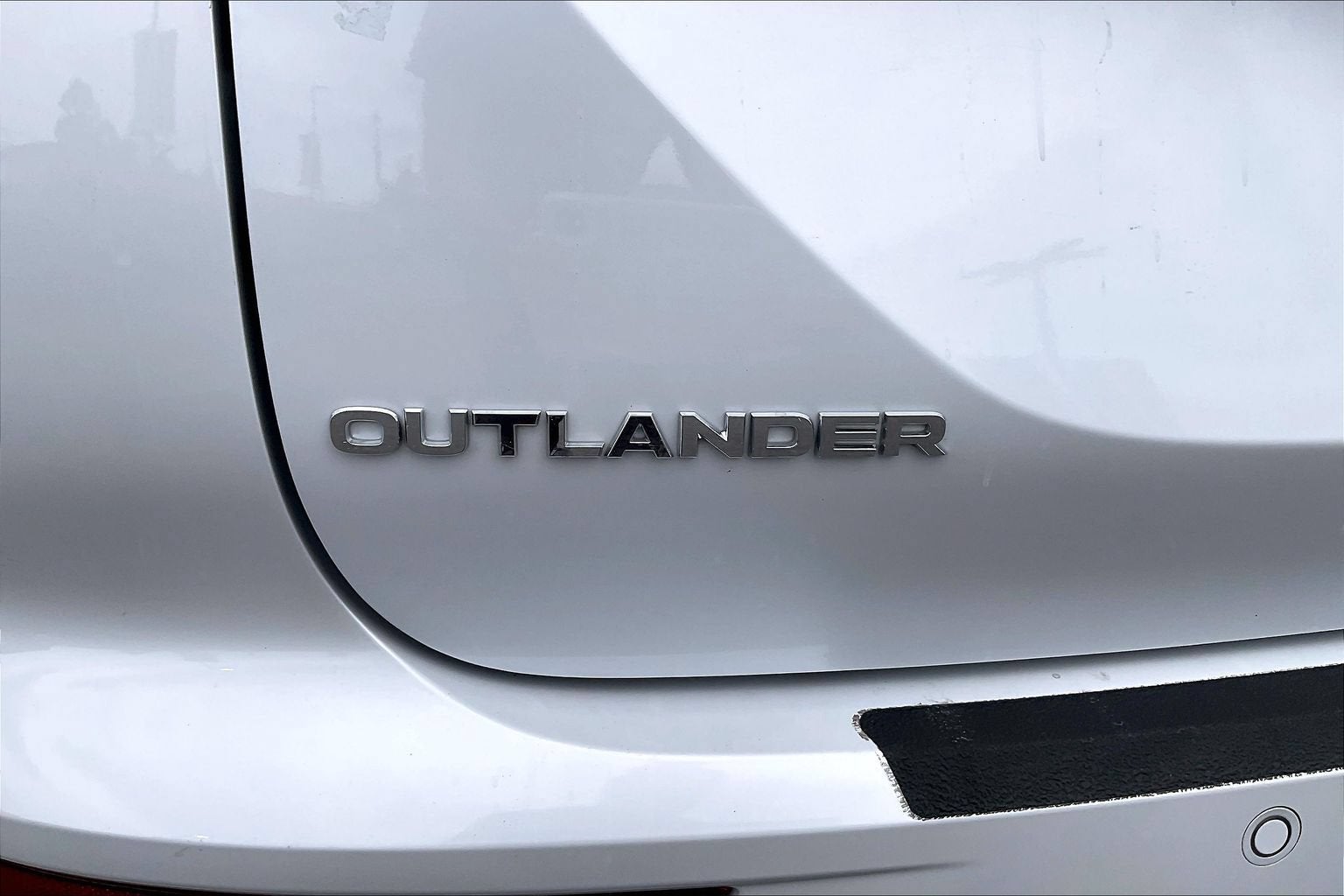 2023 Mitsubishi Outlander ES