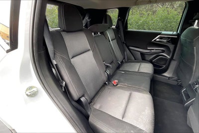 2023 Mitsubishi Outlander ES