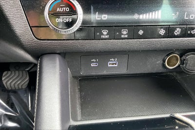 2023 Mitsubishi Outlander ES