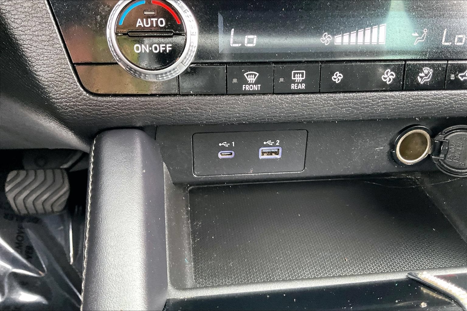 2023 Mitsubishi Outlander ES