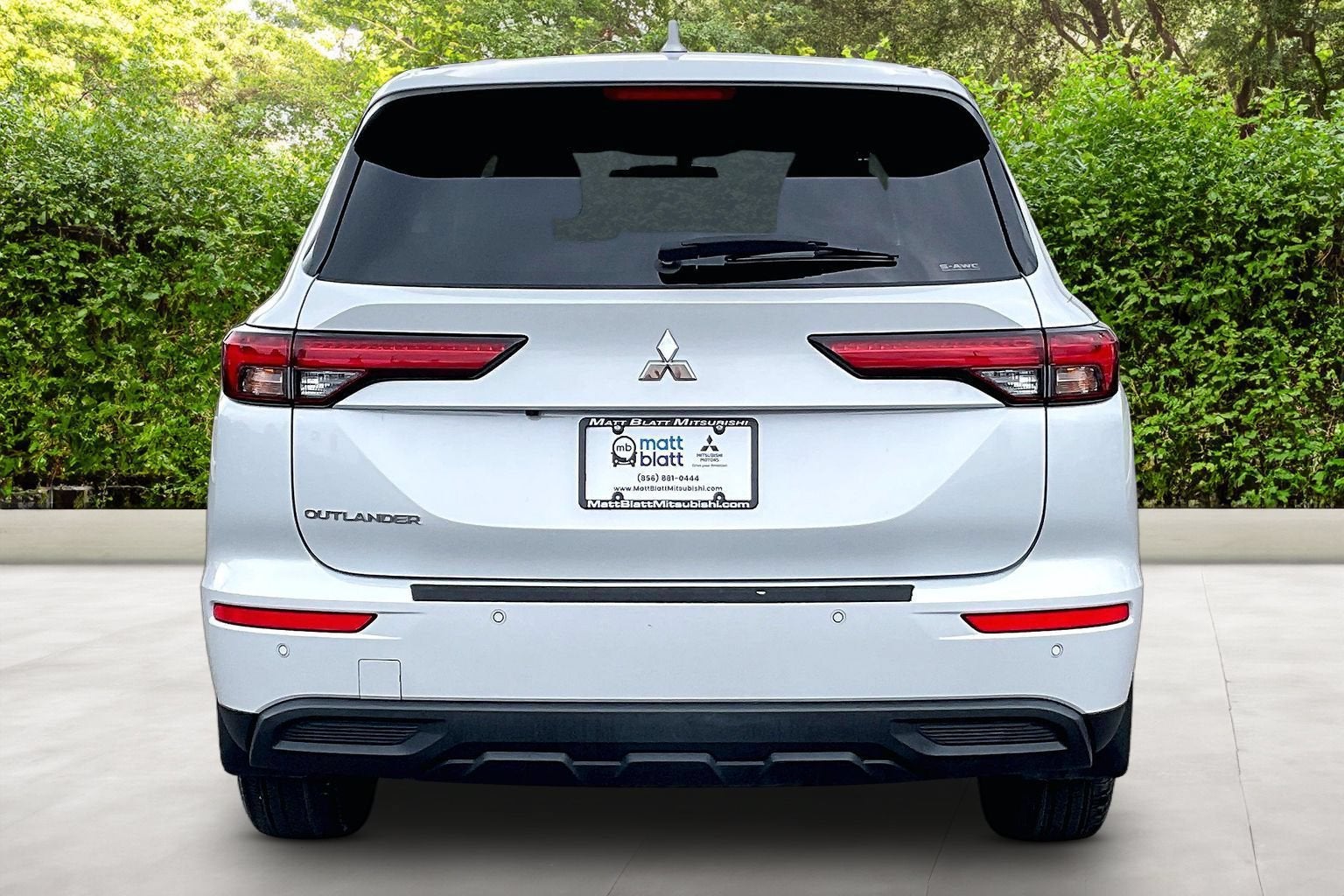 2023 Mitsubishi Outlander ES