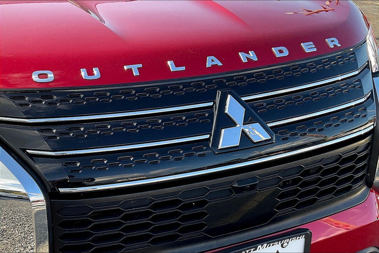 2022 Mitsubishi Outlander ES