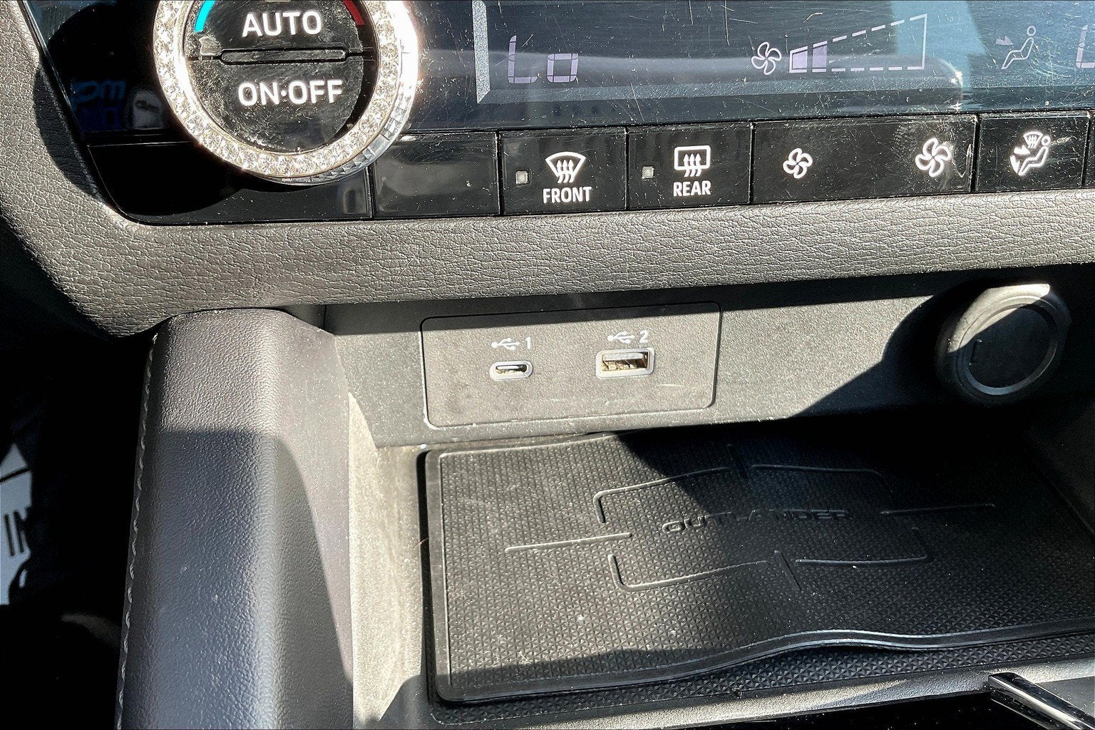 2022 Mitsubishi Outlander ES