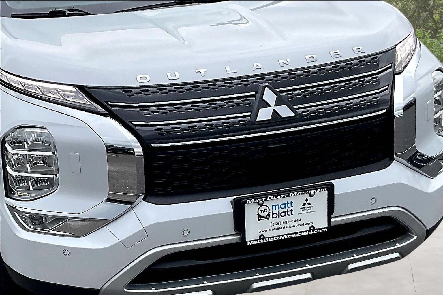 2023 Mitsubishi Outlander SE