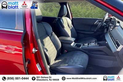 2023 Mitsubishi Outlander SE