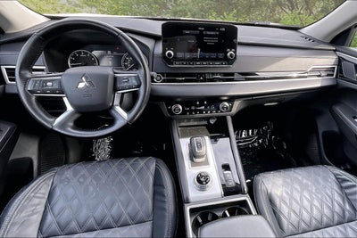2022 Mitsubishi Outlander SEL