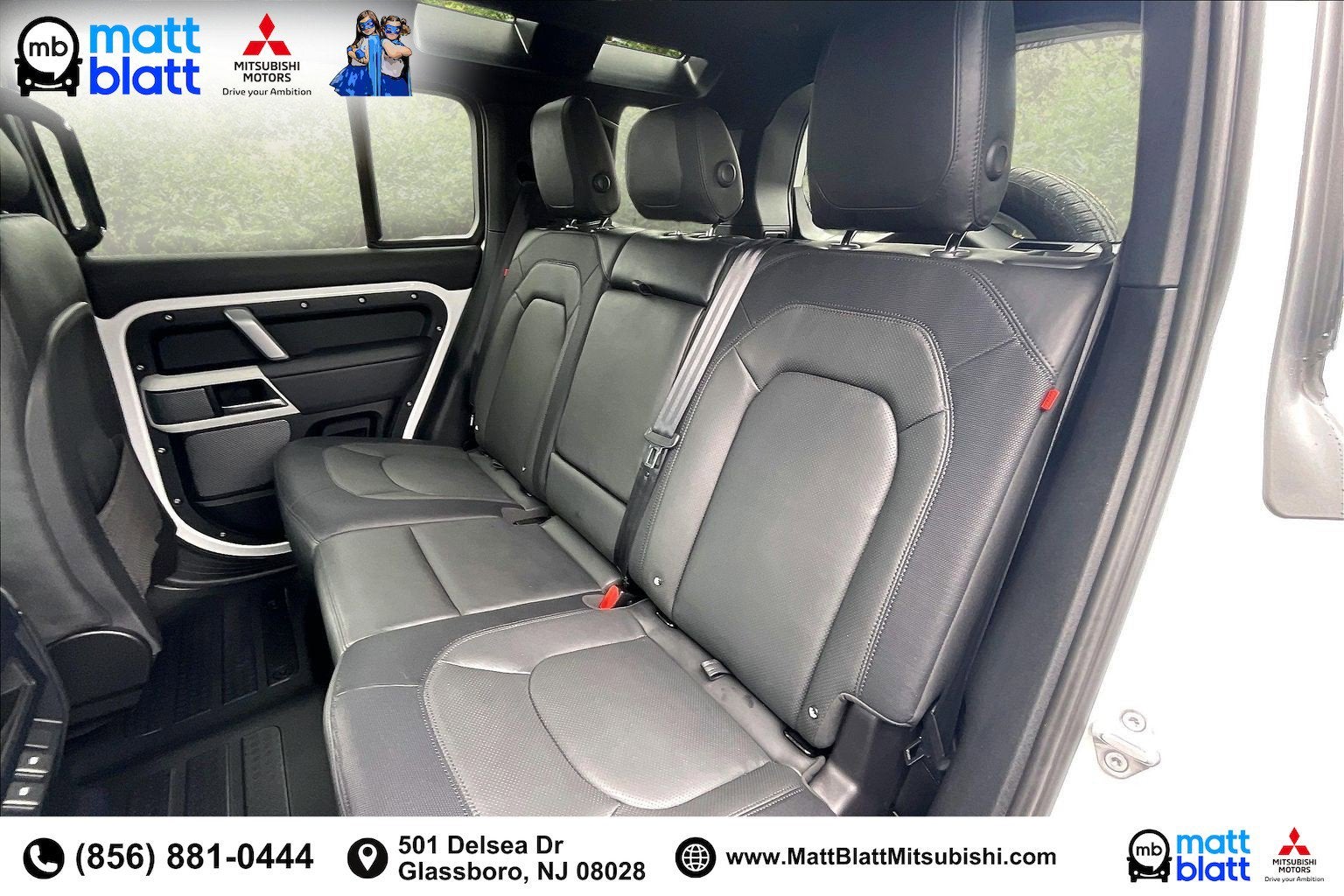 2023 Land Rover Defender X-Dynamic SE