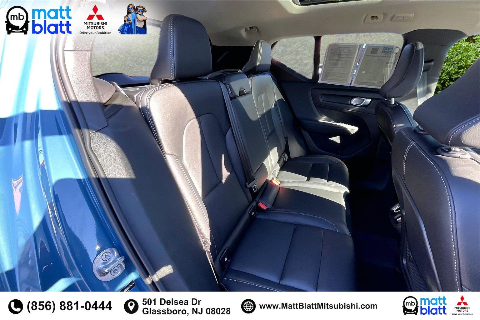 2025 Volvo XC40 Core Bright Theme