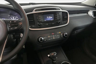 2017 Kia Sorento LX