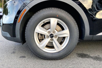 2023 Kia Sorento LX