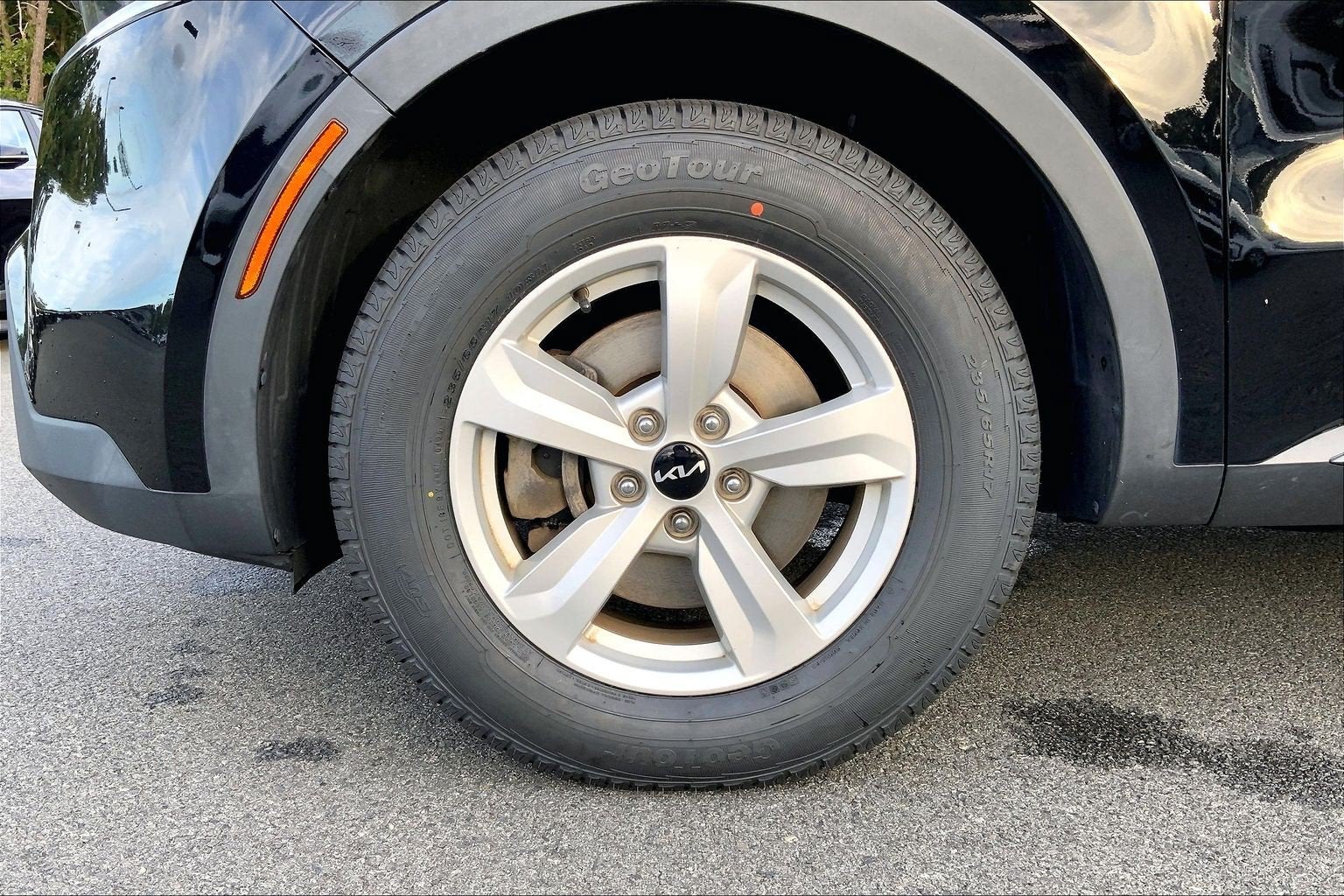 2023 Kia Sorento LX