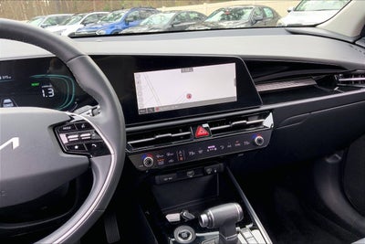 2023 Kia Niro SX