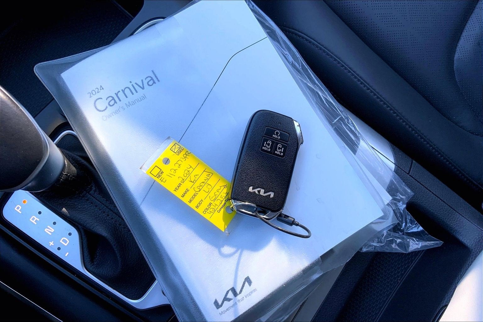 2024 Kia Carnival LX