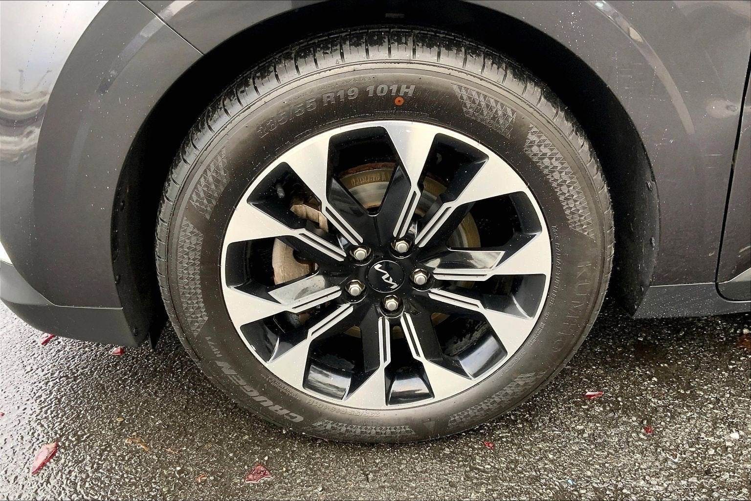 2023 Kia Carnival EX