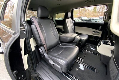 2023 Kia Carnival EX