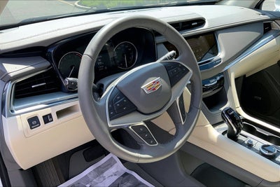 2022 Cadillac XT5 AWD Premium Luxury