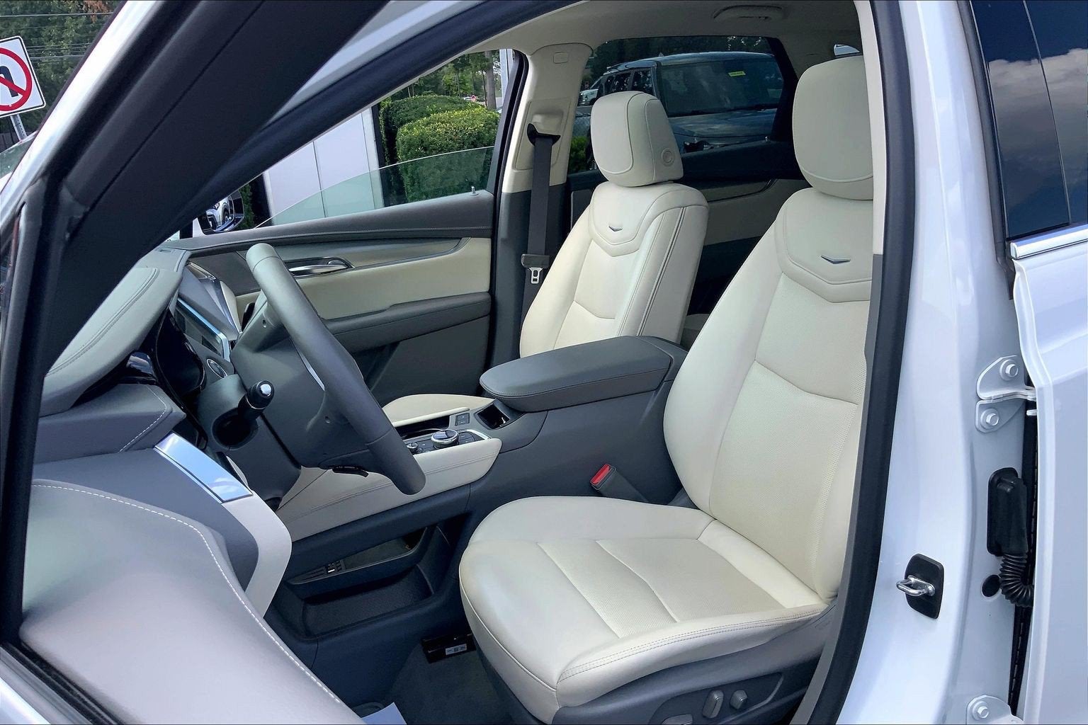 2022 Cadillac XT5 AWD Premium Luxury