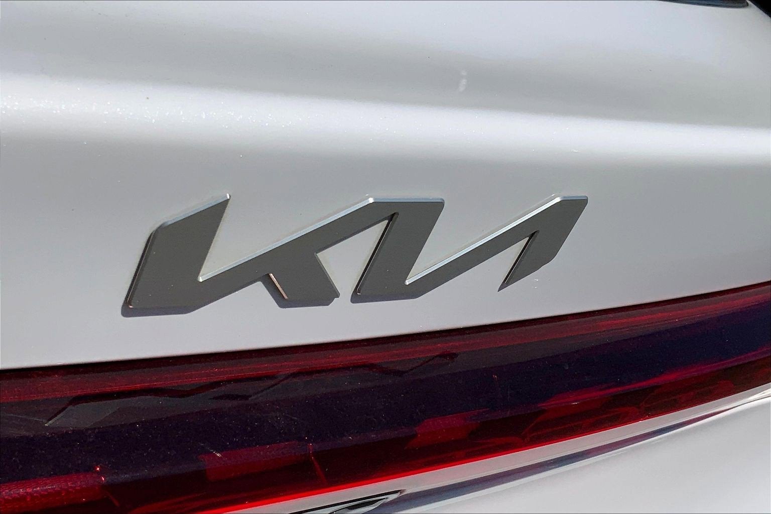 2023 Kia K5 EX