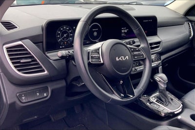 2024 Kia Seltos EX