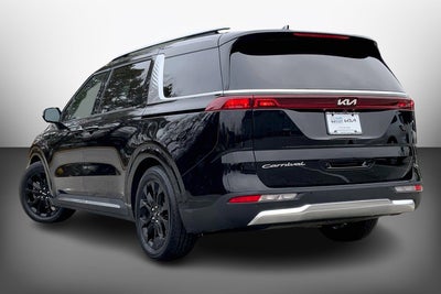 2022 Kia Carnival SX