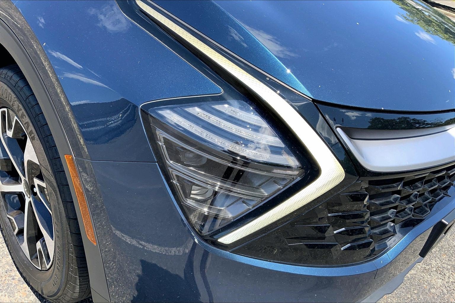 2024 Kia Sportage Hybrid EX