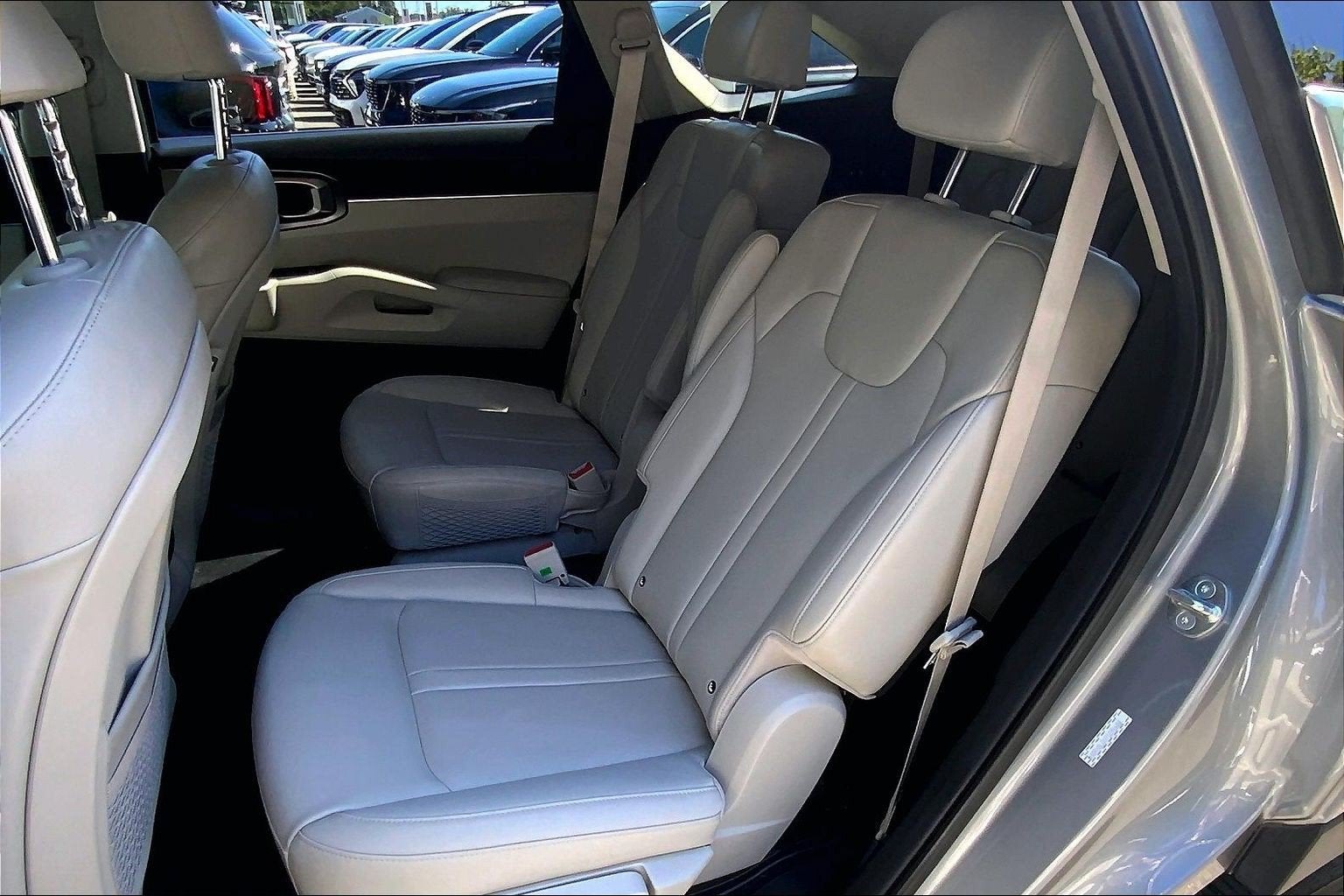 2023 Kia Sorento Hybrid EX