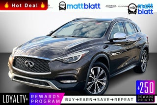 2017 INFINITI QX30 Premium