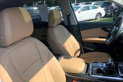 2022 Audi Q7 Premium Plus