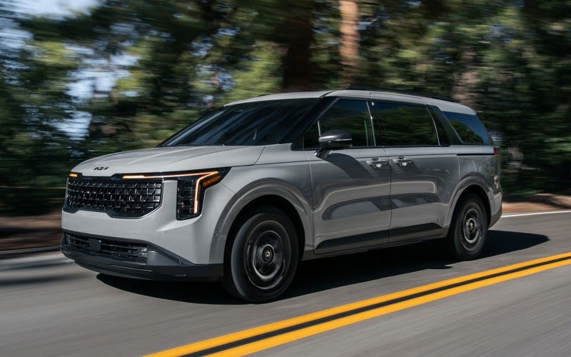 2026kiacarnivalmpvhybrid-exterior-03